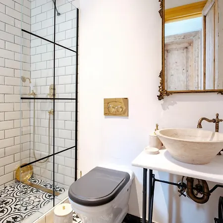 Appartement Balcony-ac-smart Tv 10 Min To Taksim Istiklal *